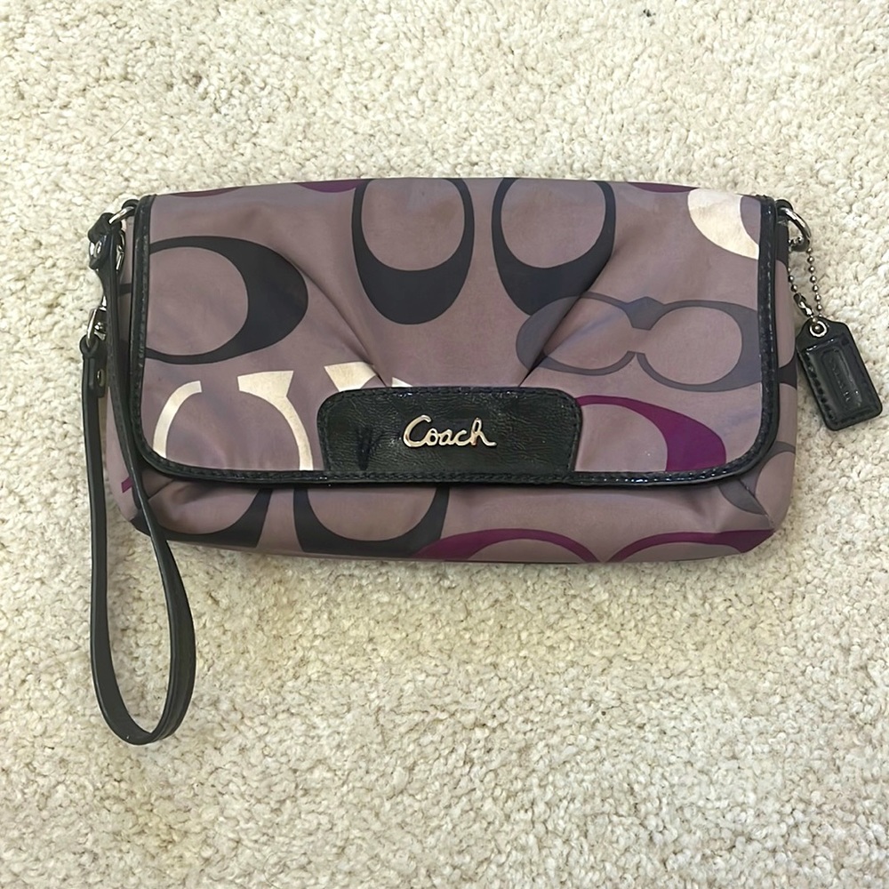 Coach wristlet with CC slots